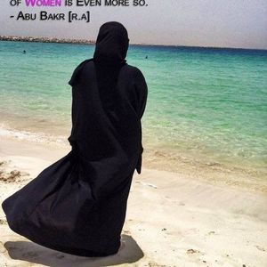 Meet your Posher, Elif